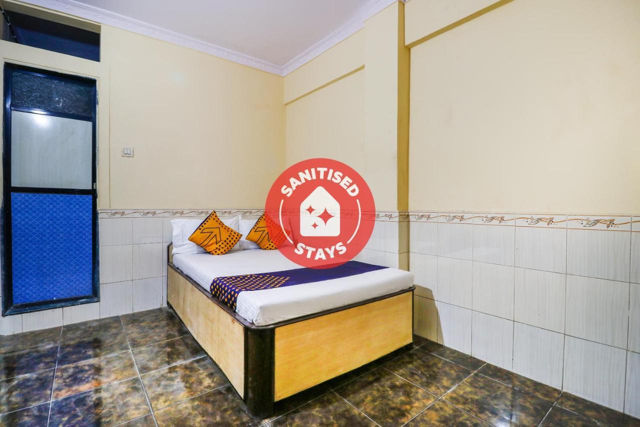 Spot On 66527 Pallavi Lodge Ulhasnagar Luaran gambar