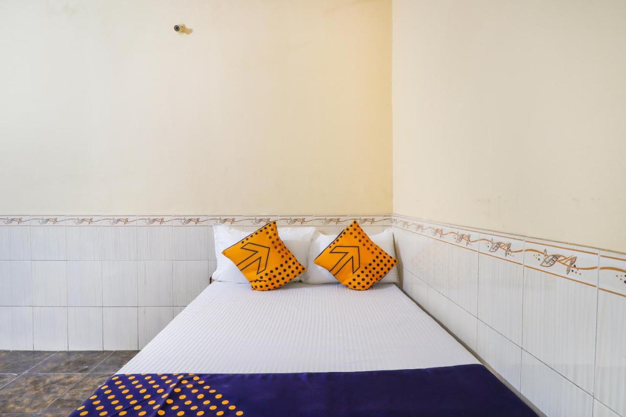 Spot On 66527 Pallavi Lodge Ulhasnagar Luaran gambar