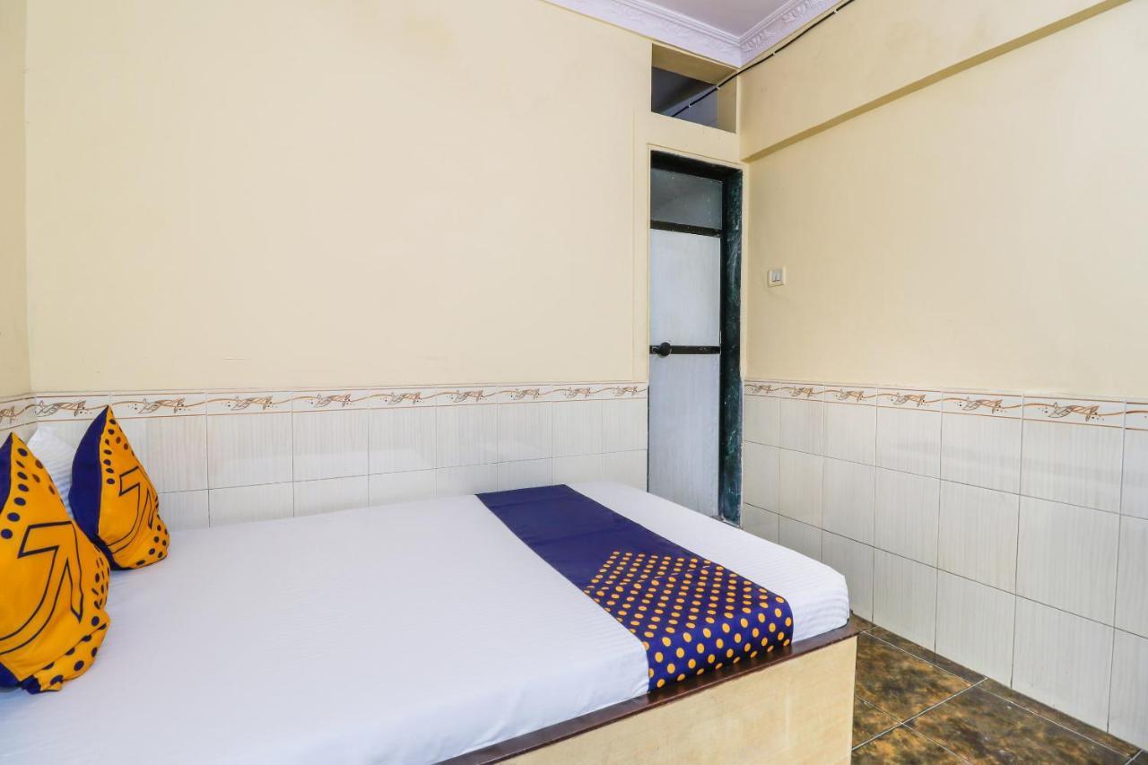Spot On 66527 Pallavi Lodge Ulhasnagar Luaran gambar