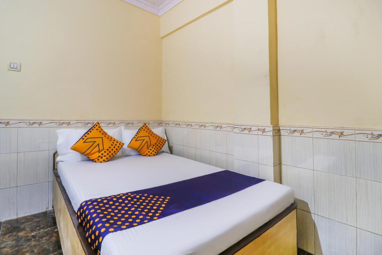 Spot On 66527 Pallavi Lodge Ulhasnagar Luaran gambar